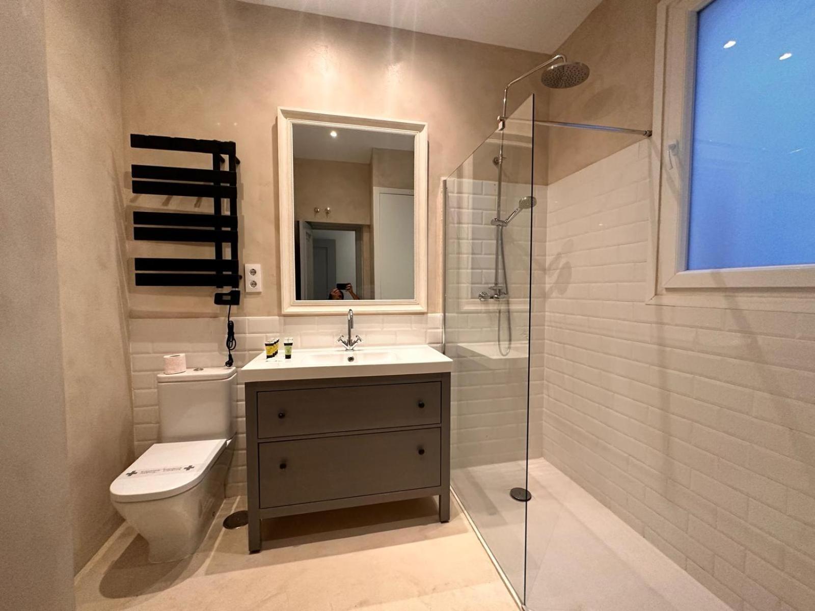 Amazing 3Bd 3Bth With 9 Balconies By Madrid4You Apartments ภายนอก รูปภาพ