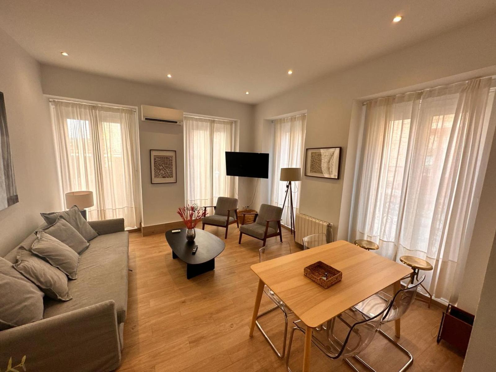 Amazing 3Bd 3Bth With 9 Balconies By Madrid4You Apartments ภายนอก รูปภาพ
